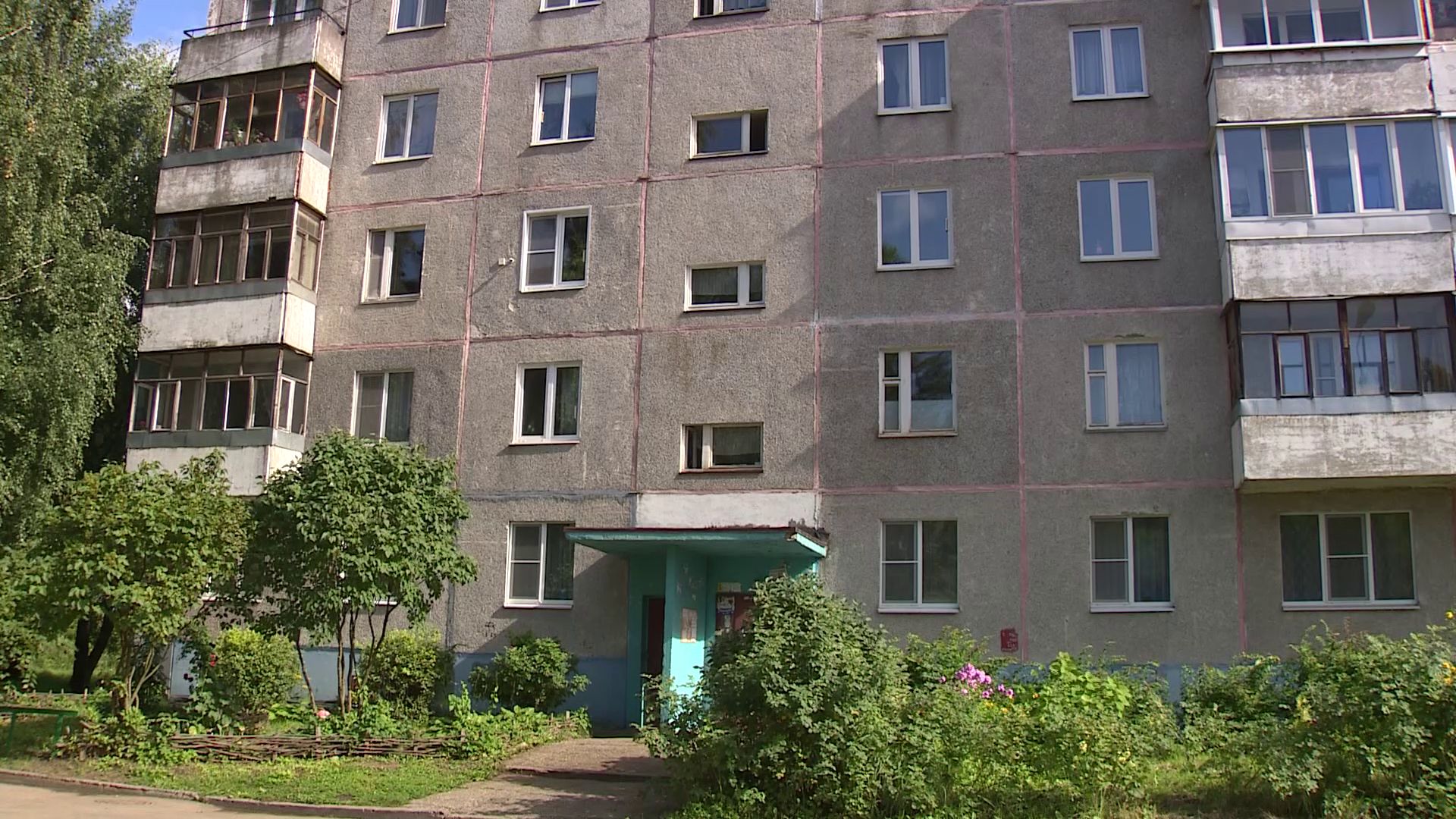 В областном центре продолжается капитальный ремонт