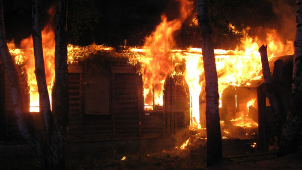 В Рыбинске произошел пожар в нежилом доме
