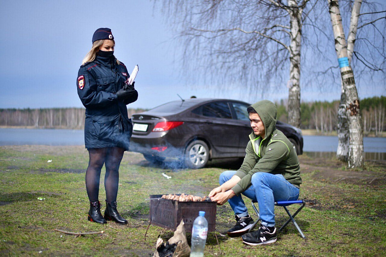 Полицейские провели профилактические беседы по самоизоляции с любителями шашлыков