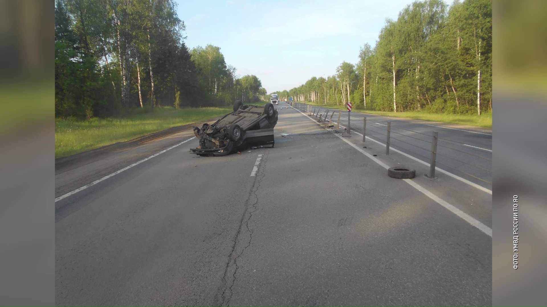 Под Гаврилов-Ямом перевернулась легковушка: есть пострадавшие