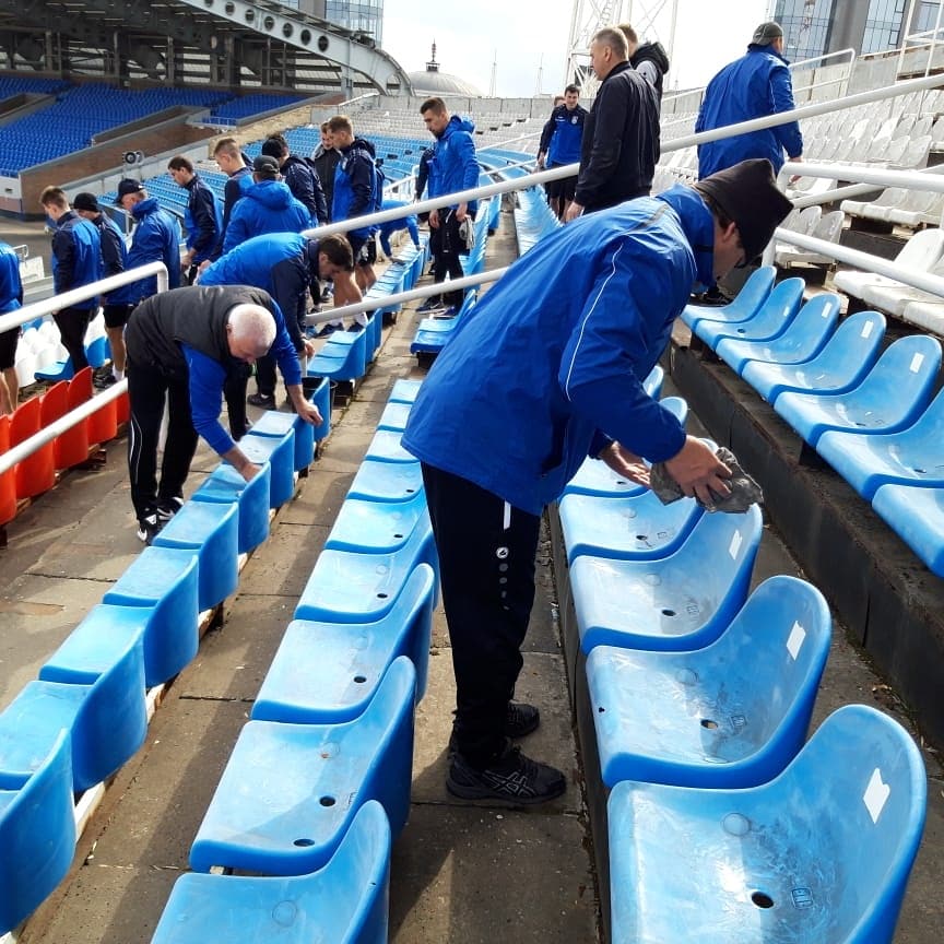 «Шинник» вышел на субботник на родной стадион