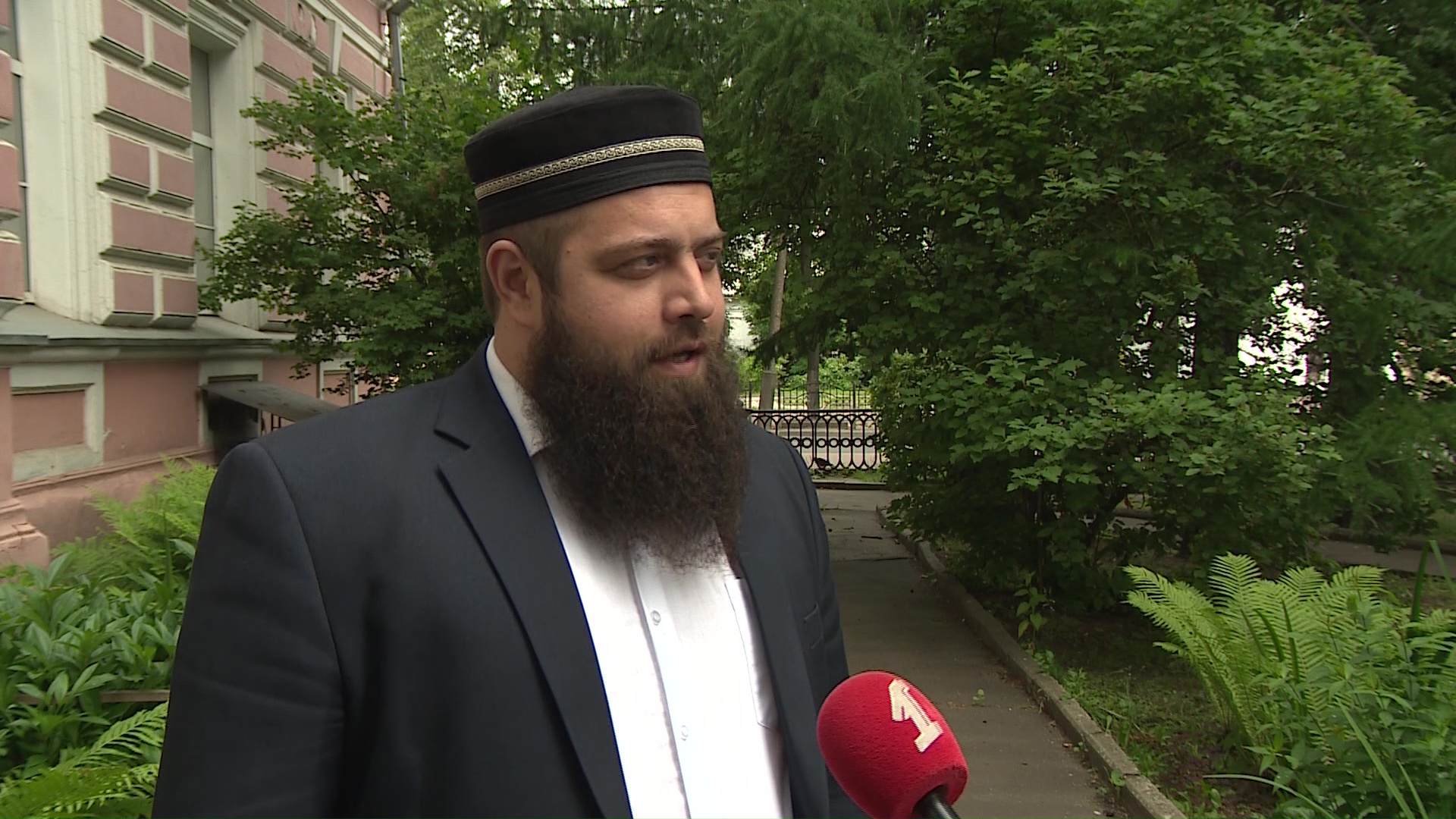 Арсланбек Акаев: “Изменения, которые вносятся в Основной закон, важны именно для религиозных деятелей”