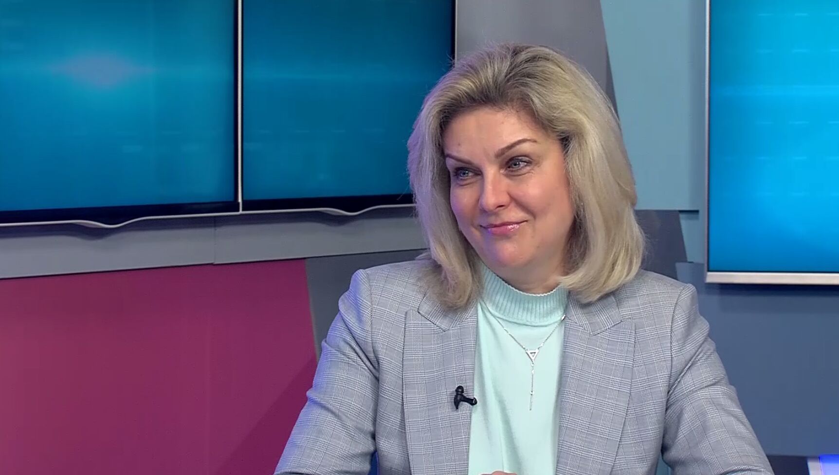 «В тему»: гость программы - начальник управления ЗАГС Правительства Ярославской области Ирина Колобова