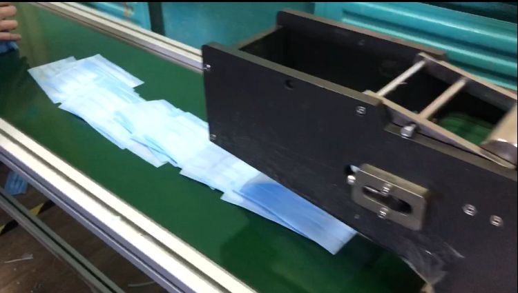 Предприятие по производству масок в Гаврилов-Ямском районе работает круглосуточно