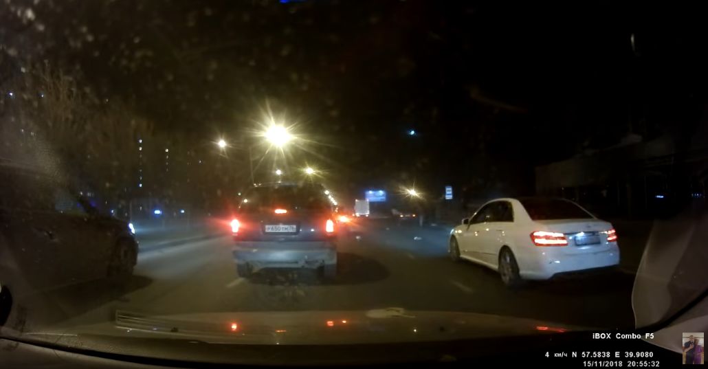 С ребенка слетели ботинки: появилось видео гибели 11-летней девочки в ДТП на Фрунзе