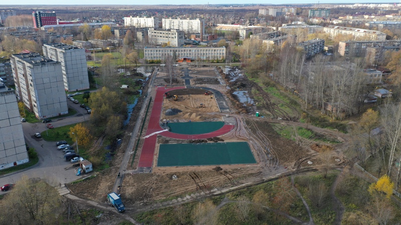В Рыбинске в заболоченном сквере оборудуют дополнительную дренажную систему