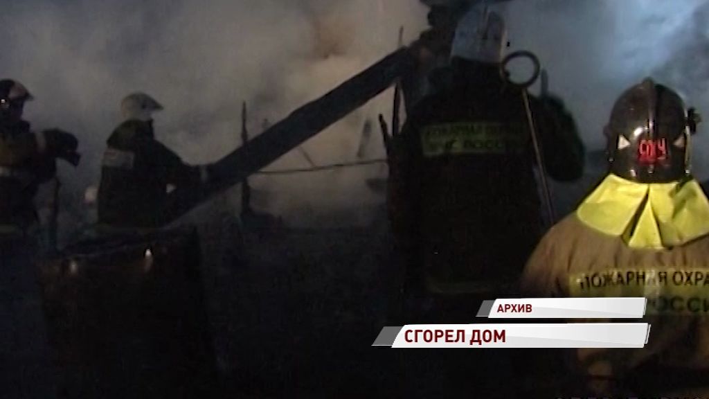В Никольском загорелся огромный жилой дом