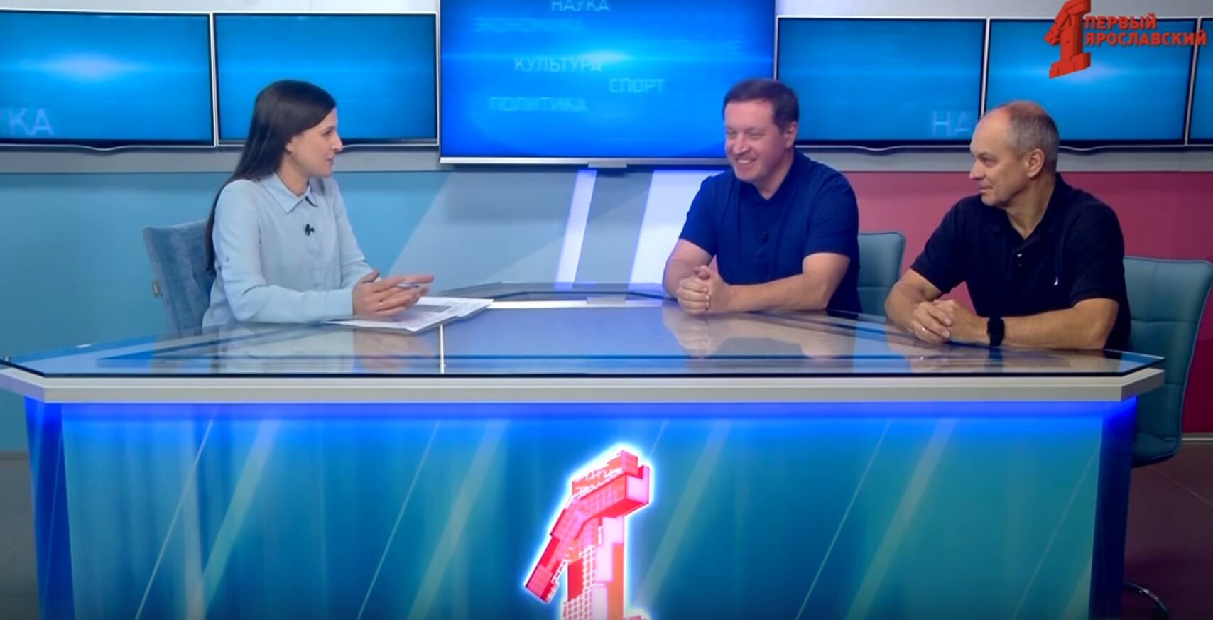 «В тему»: главный режиссер-постановщик и спортивный директор спорткомплекса – о спектакле «Русские забавы»