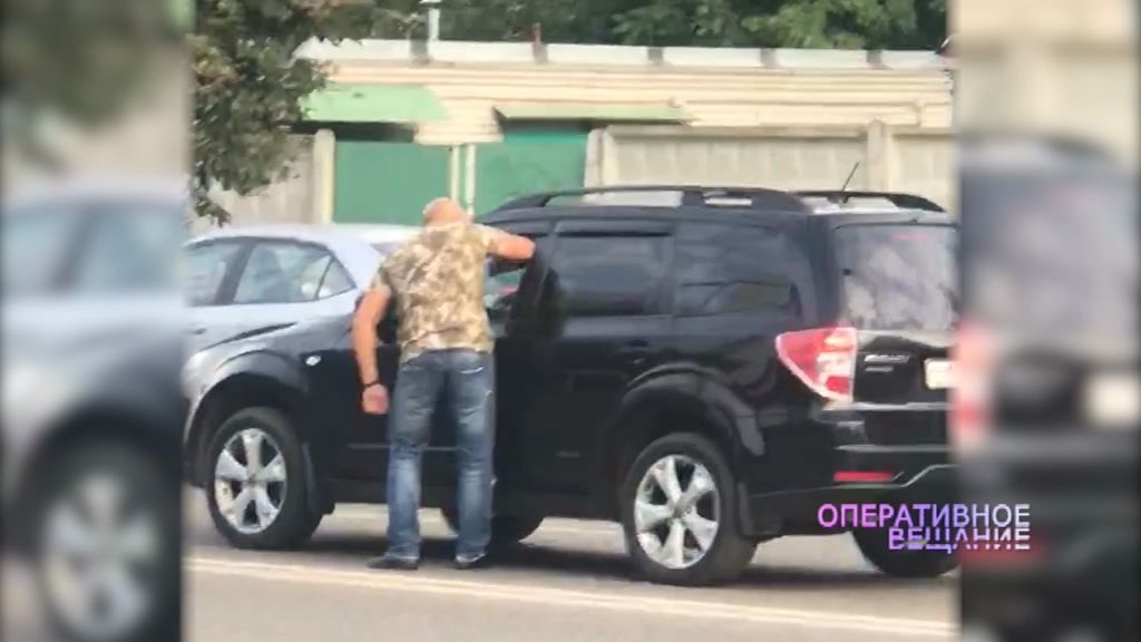 ВИДЕО: дорожный конфликт едва не закончился дракой