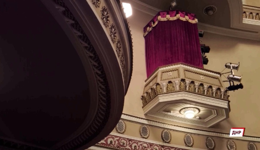 Военкор «Первого Ярославского» побывала в одном из театров фронтового Донбасса