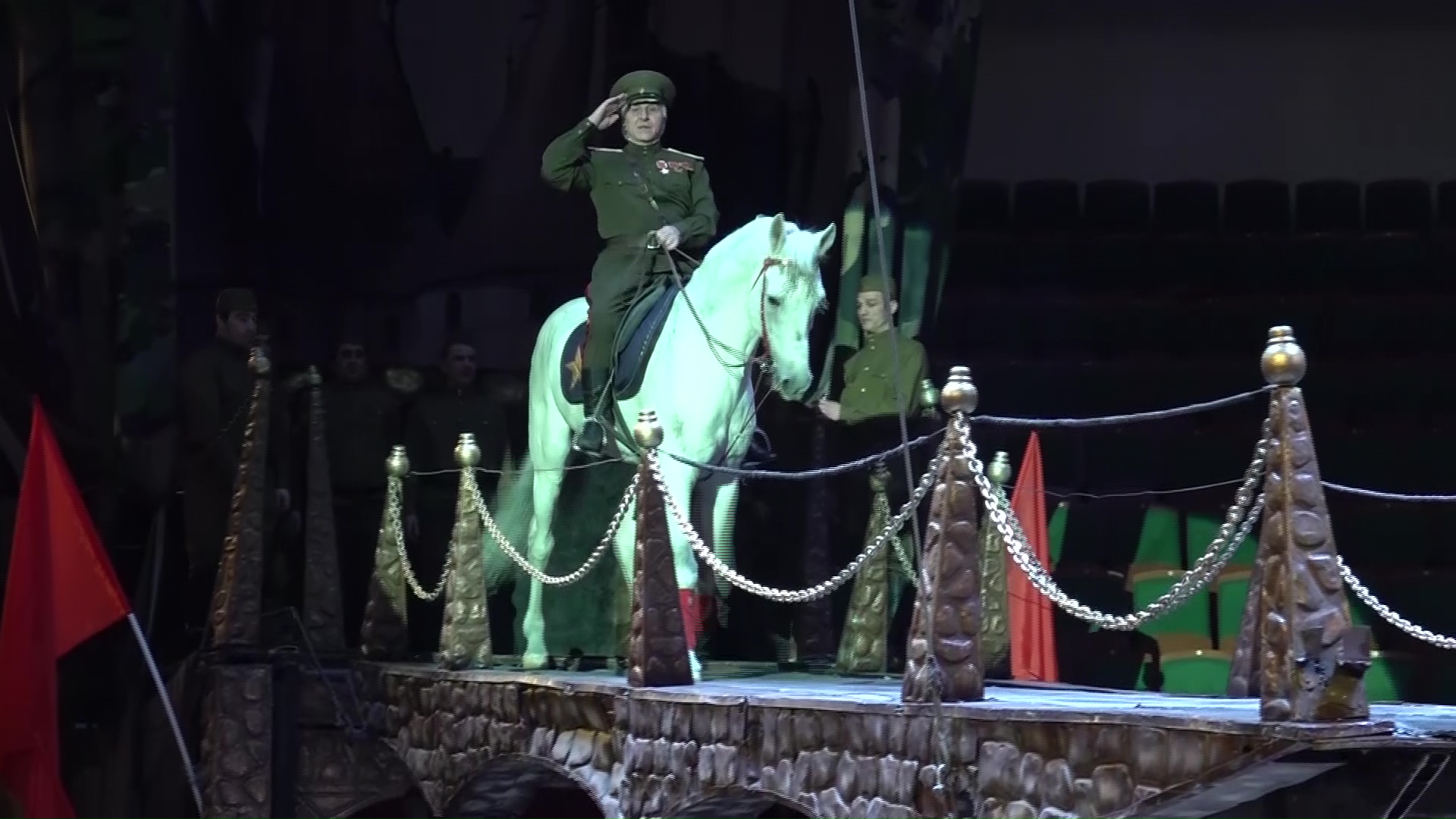 «Он научил нас жить»: артисты цирка рассказали о скончавшемся в Ярославле Тамерлане Нузгарове