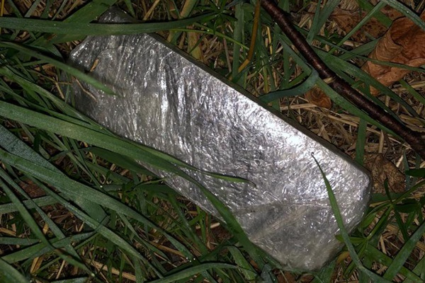 Ярославец попытался перекинуть на территорию колонии наркотики