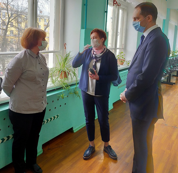 В Ярославской области все школы освоили удаленный режим работы