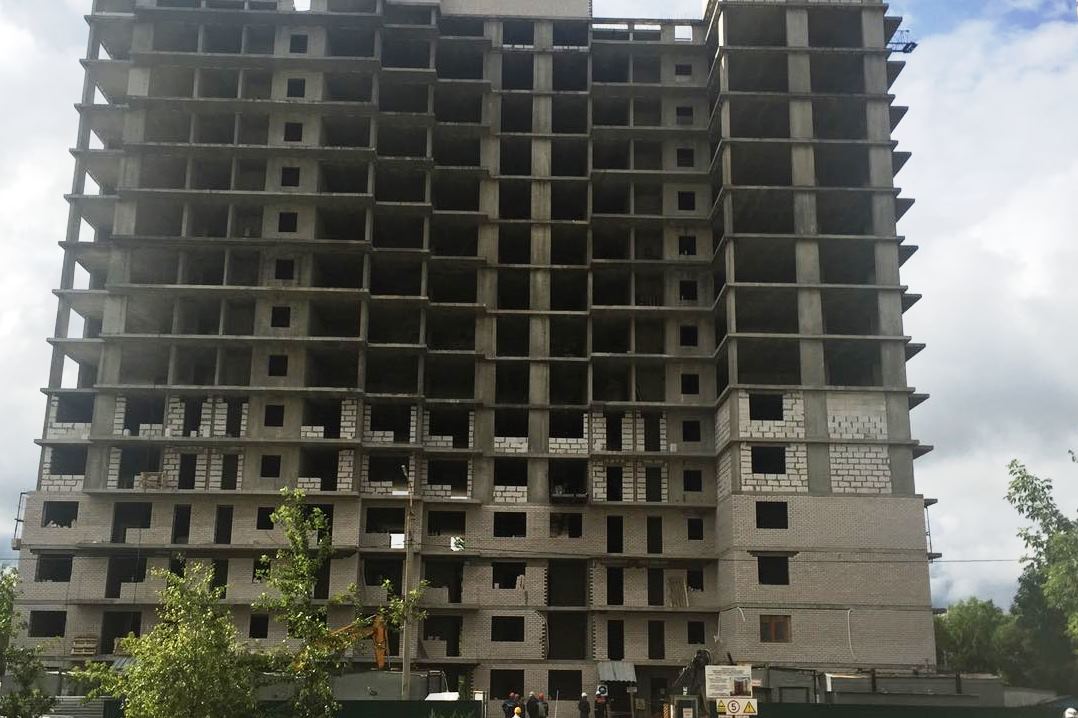 Названа дата сдачи долгостроя на Новоселковской