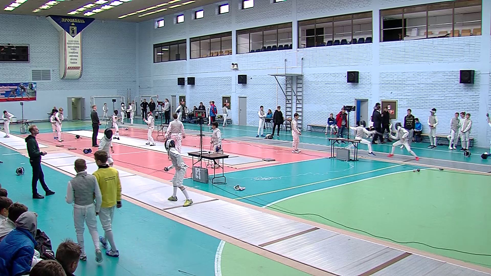 В Ярославле стартовал всероссийский турнир по фехтованию памяти Бородина