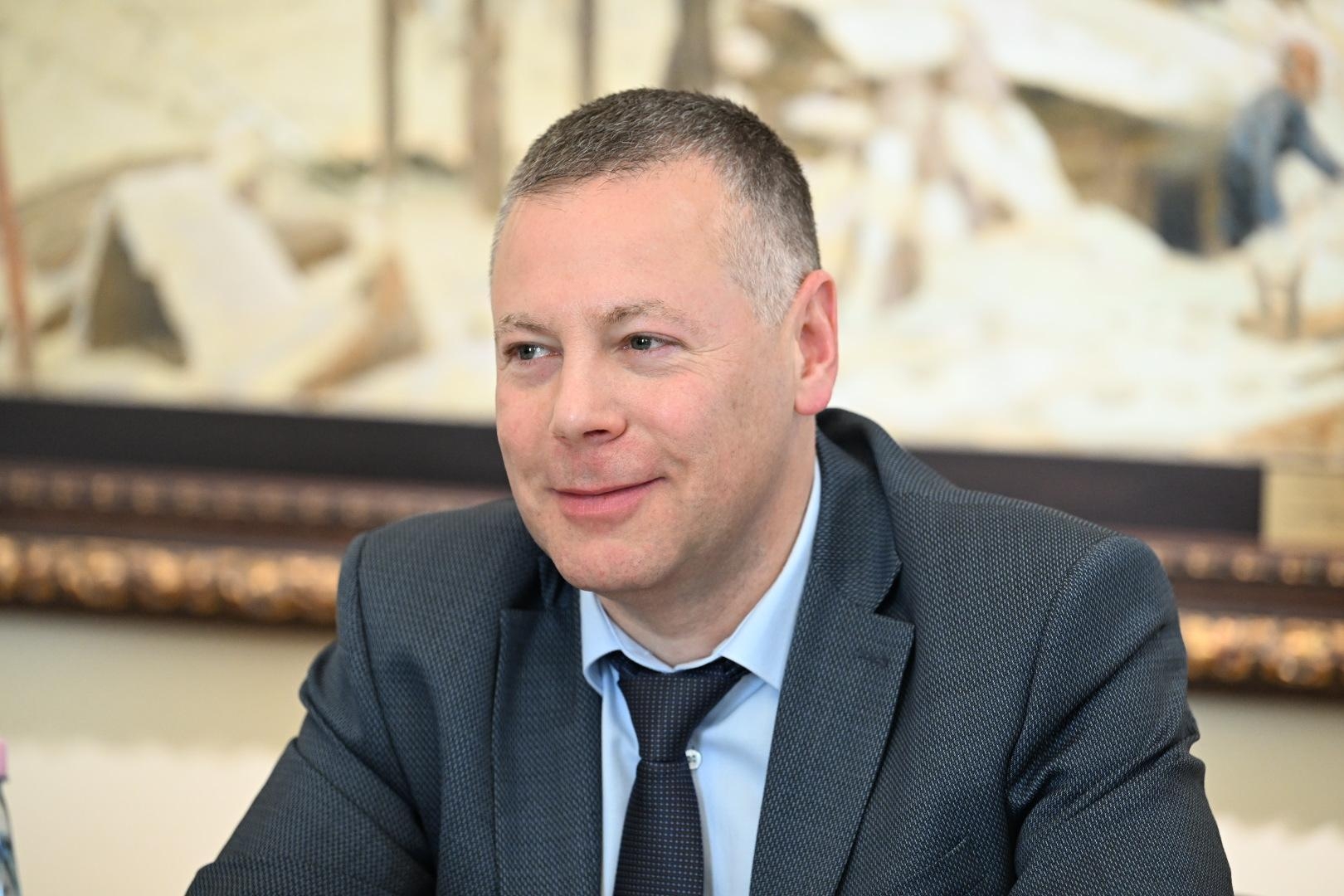 Михаил Евраев поздравил сотрудников почты с профессиональным праздником