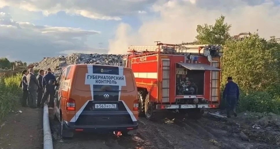 К тушению возгорания на полигоне в Ростовском округе привлекли дополнительные силы