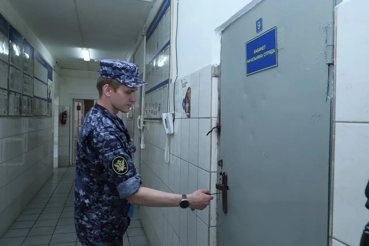 Двоих сбежавших из колонии в Ярославской области осужденных задержали