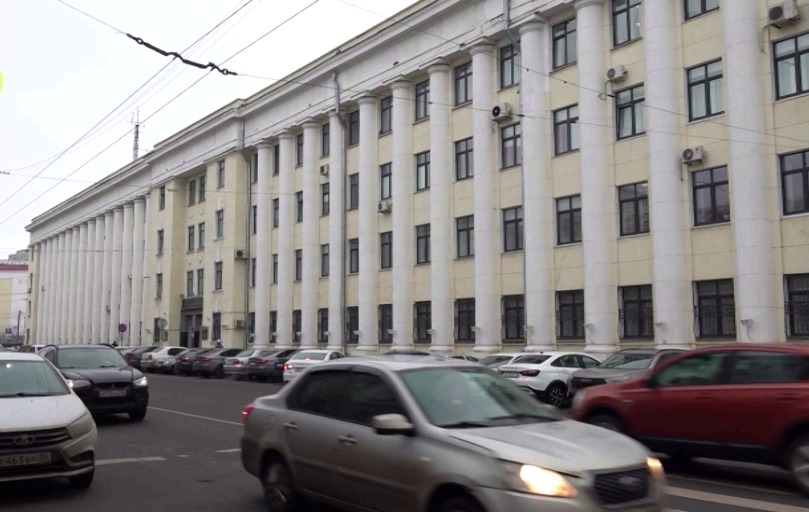 Дружеская посиделка в Ярославле закончилась ножевым ранением в шею