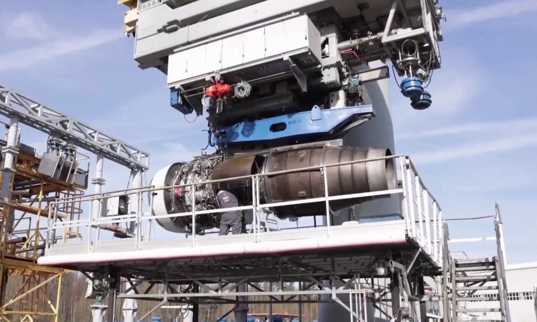 Новейший двигатель ПД-8 прошел испытания градом в Рыбинске