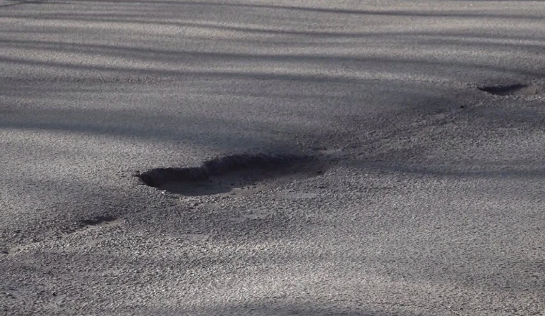 Ярославские водители жалуются на состояние Суринского путепровода