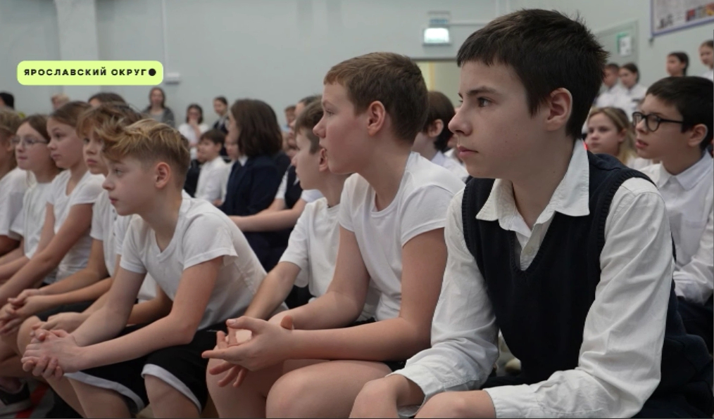 Новый зал для занятий самбо открыли в школе поселка Заволжье 