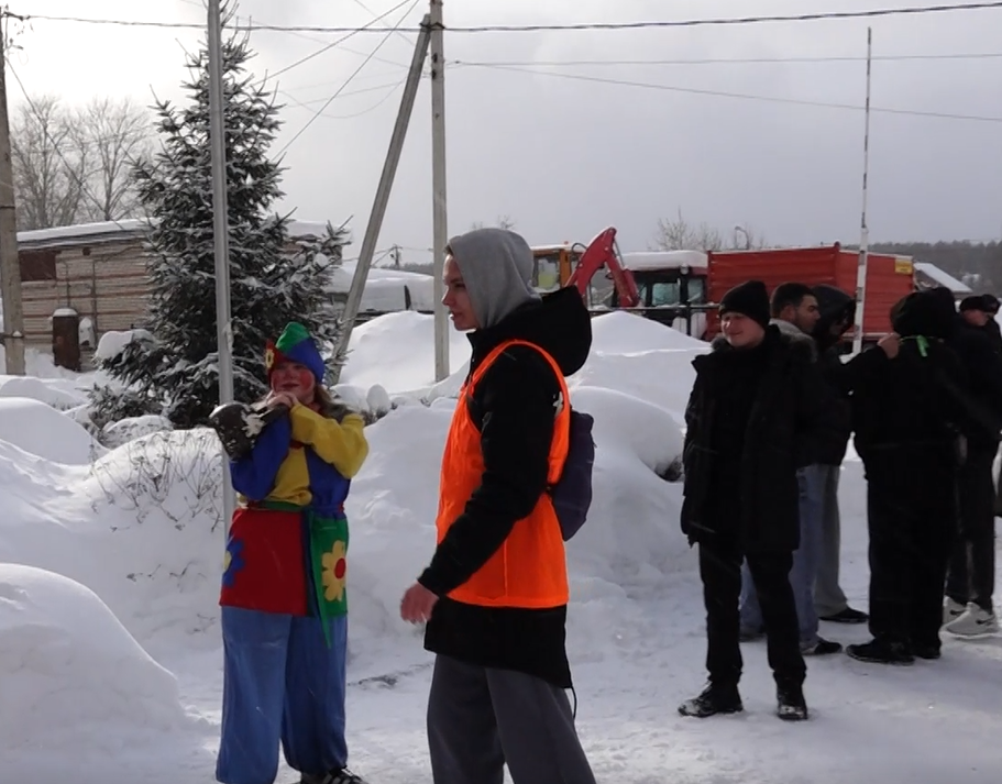 В Заволжском политехническом колледже проходит Масленичный фестиваль