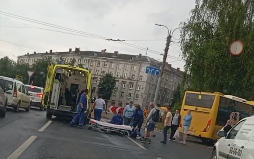 В Ярославле автобус сбил велосипедистов