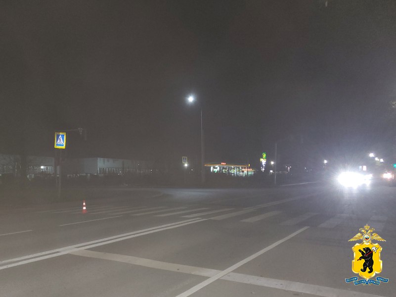 В Дзержинском районе Ярославля водитель на иномарке сбил 16-летнюю девушку