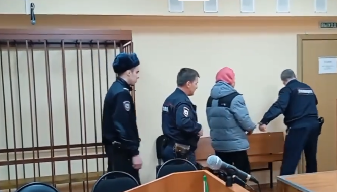 Ударила предметом, похожим на сковороду: в Тутаеве посадили 73-летнюю пенсионерку, убившую соседку