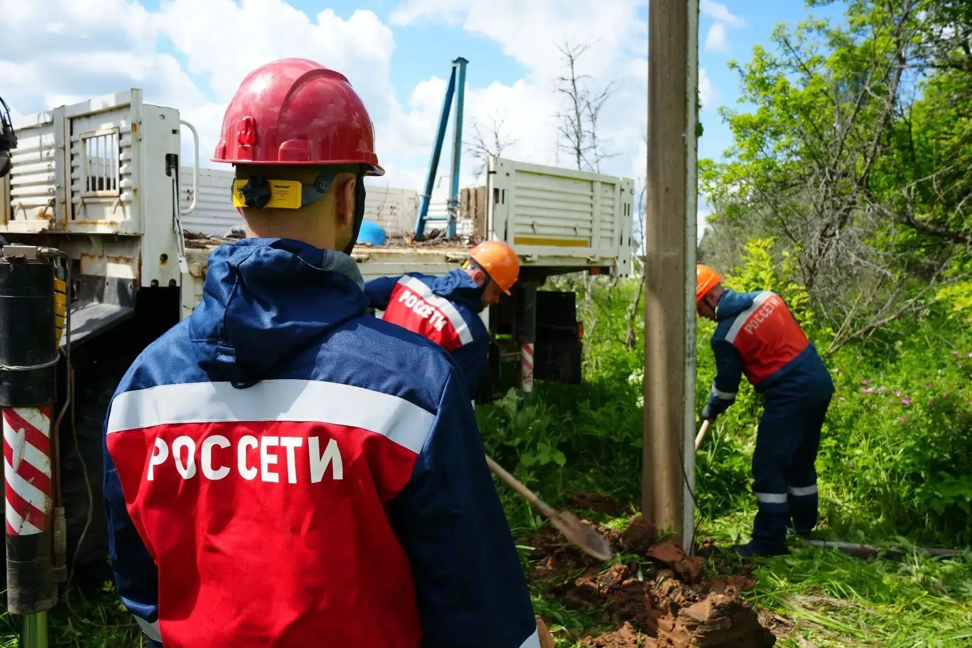 Энергетики обновят 19 километров линий электропередач в Переславль-Залесском округе