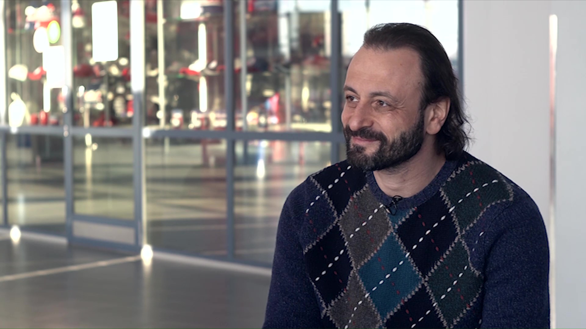 «В тему». Илья Авербух: «Однажды сел за руль в коньках. И меня остановили сотрудники ДПС»