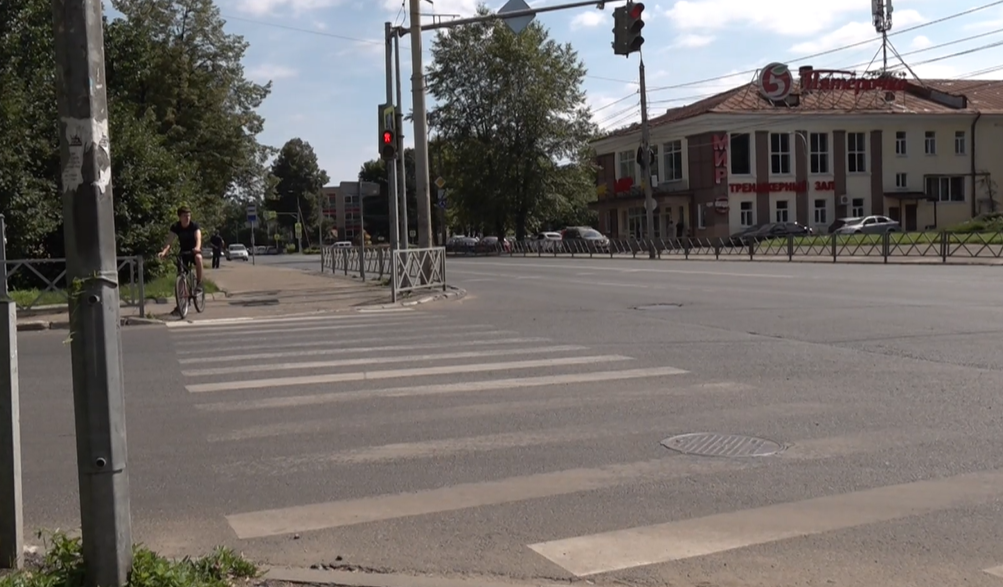 Госавтоинспекция проверила дорожную разметку на Большой Федоровской в Ярославле