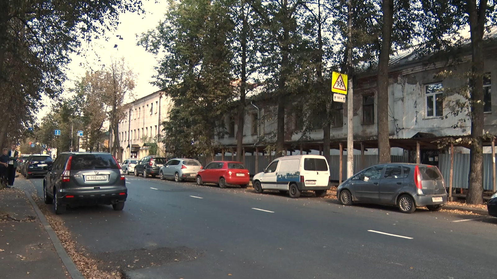 В Ярославле определили места, где можно будет бесплатно оставить машину на 2 часа