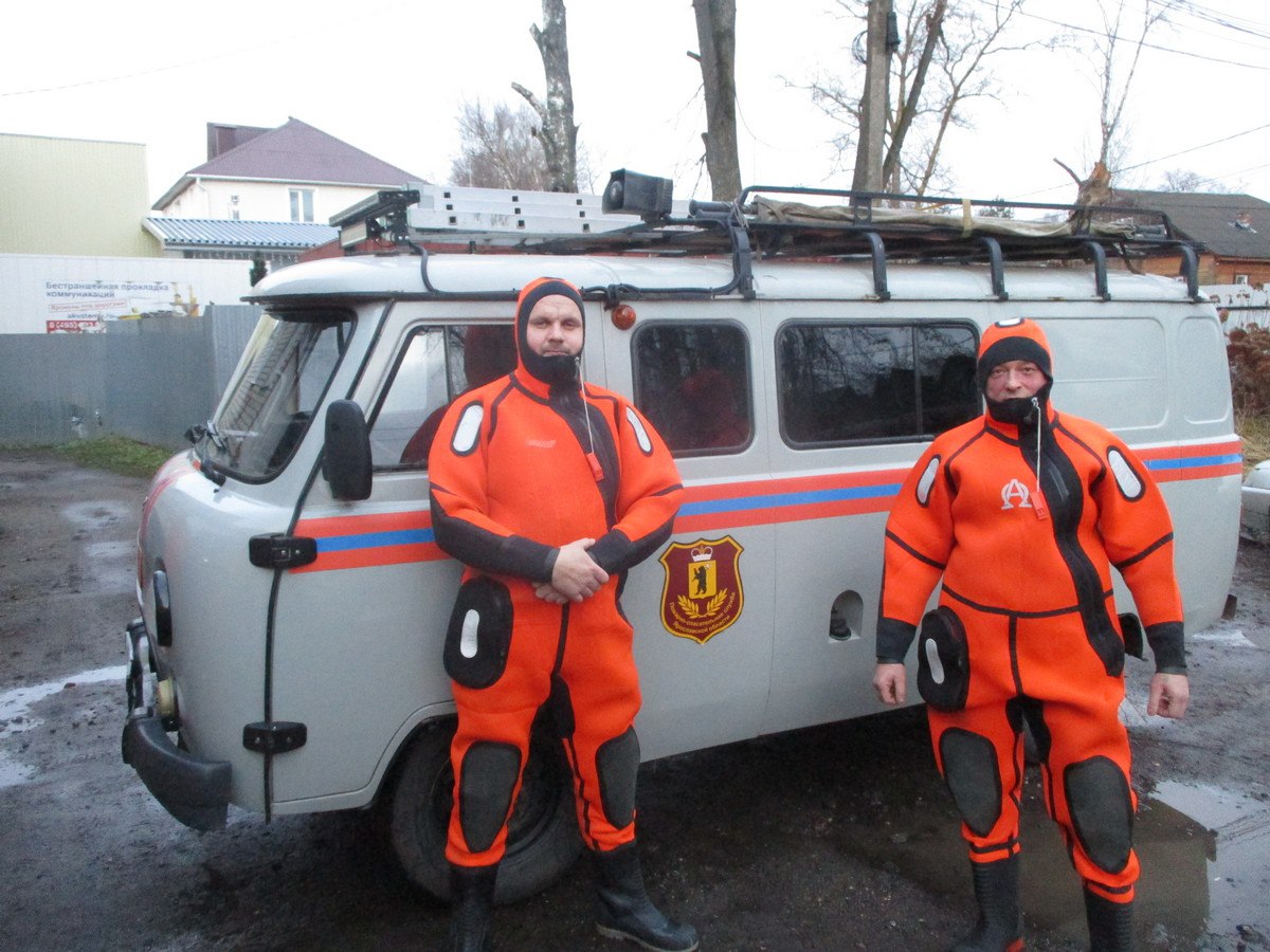 В Переславском округе спасли рыбака, упавшего в ледяную воду 