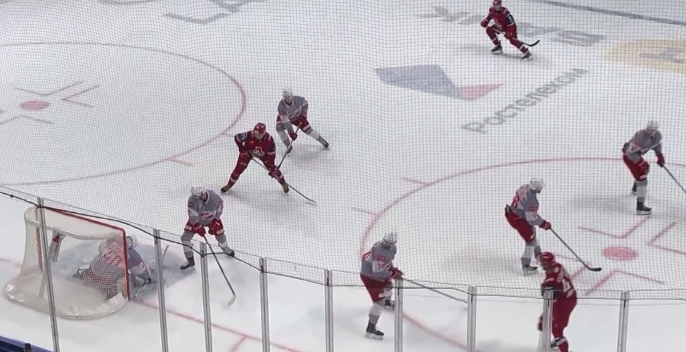 «Локомотив» открывает плей-офф домашней встречей с московским «Спартаком»