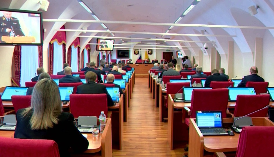 Беременным заочницам в Ярославской области будут платить по 100 000 рублей