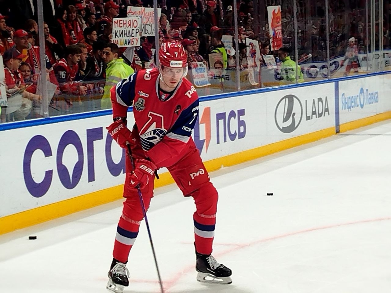 «Была непростая серия»: нападающий «Локомотива» Никита Кирьянов подвел итоги матчей со «Спартаком» 