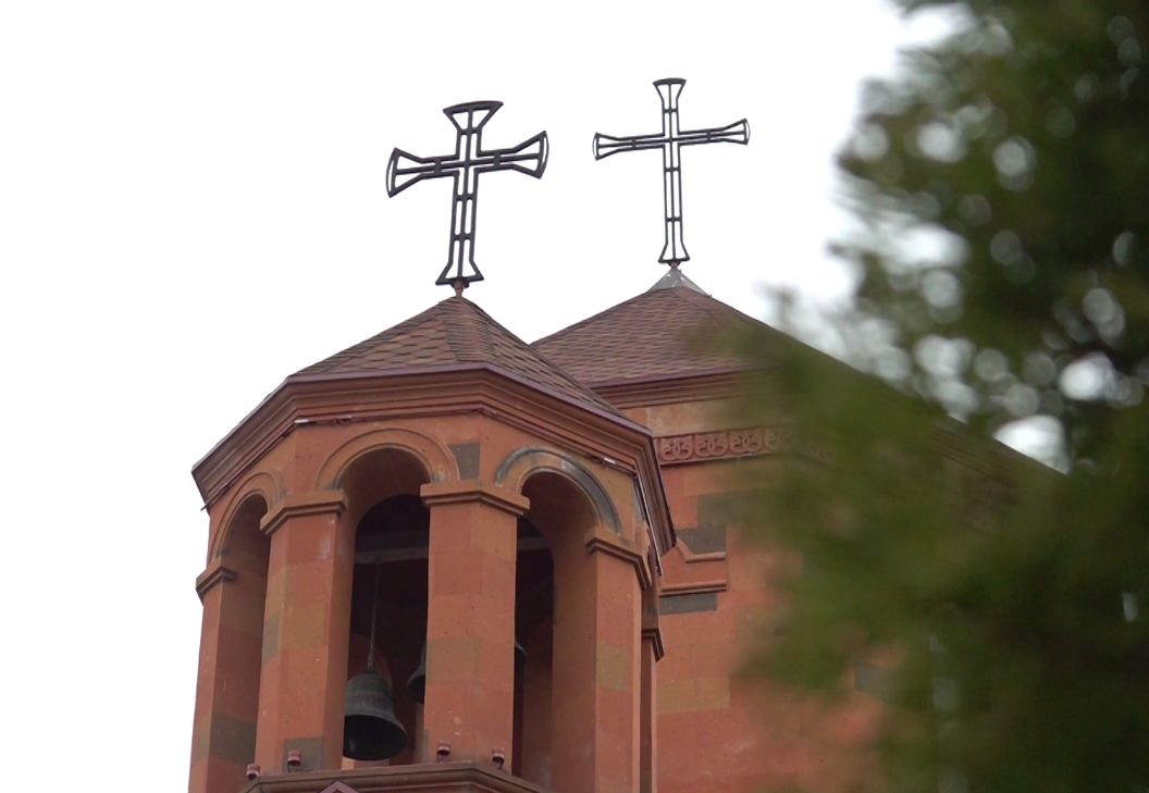 Представители армянской диаспоры собрались у церкви в Ярославле почтить память жертв геноцида