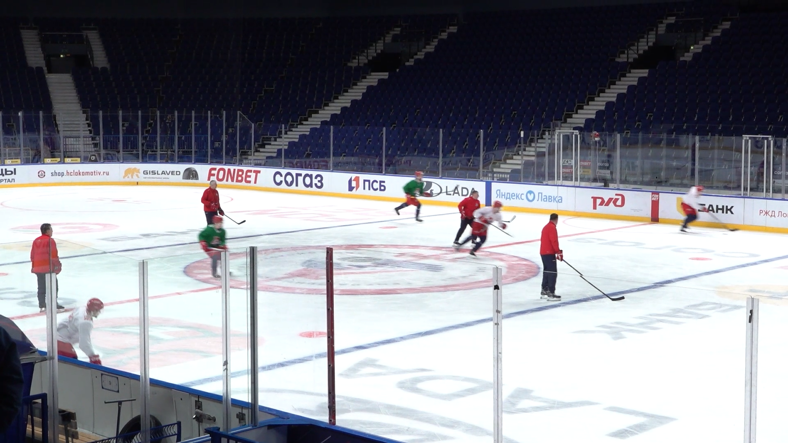 Ярославский «Локомотив» провел открытую тренировку перед стартом полуфинала плей-офф