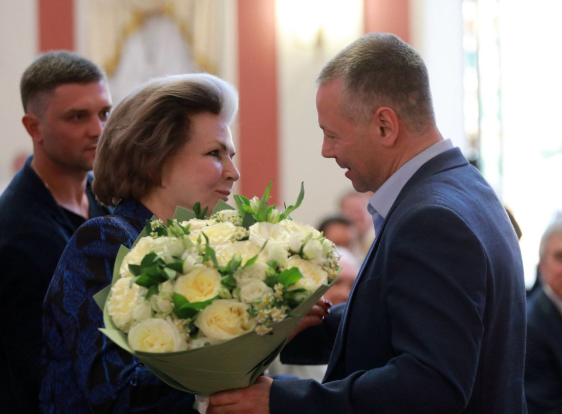 Михаил Евраев поздравил с 63-летием полета в космос Валентину Терешкову