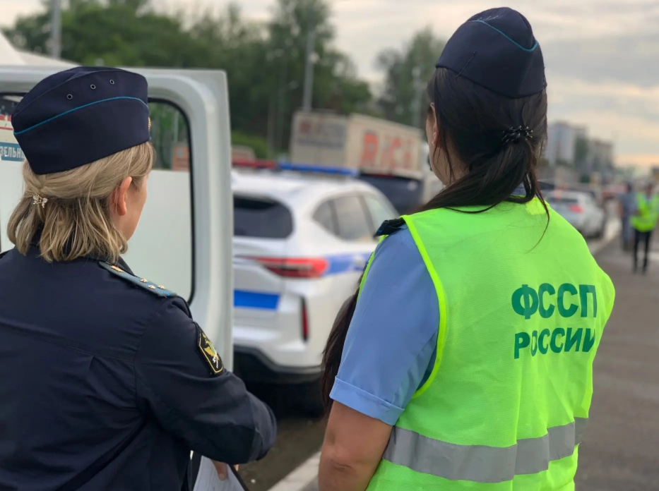 Ярославские приставы арестовали два автомобиля во время рейда по должникам