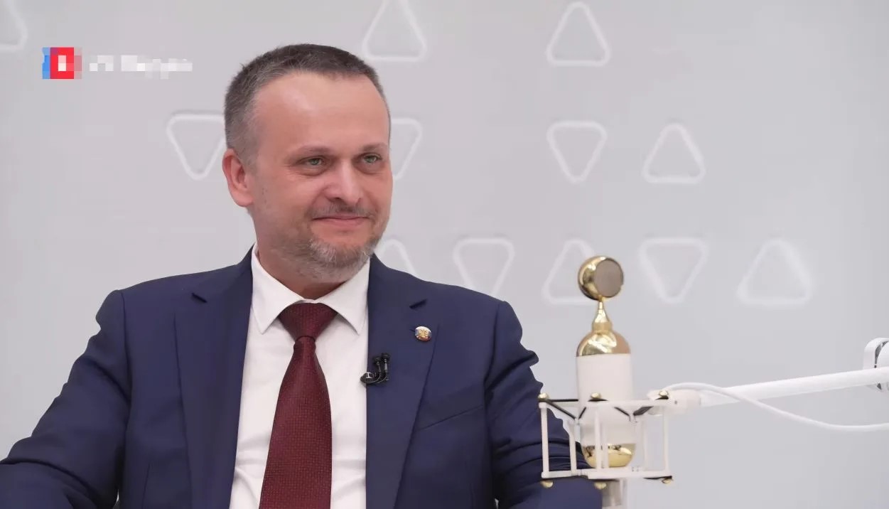 Министр транспорта РФ Андрей Никитин признался, что его не узнают в метро