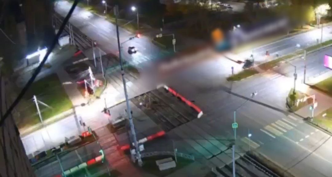 В соцсетях появилось видео смертельного ДТП в Дзержинском районе Ярославля