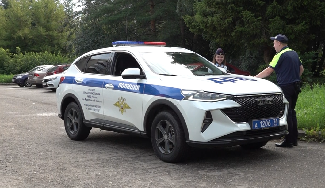 Сотрудники Госавтоинспекции в Ярославле провели рейд «Автокресло»