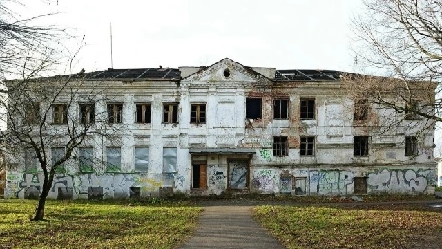 В Ярославской области семь изъятых объектов культурного наследия выставят на торги