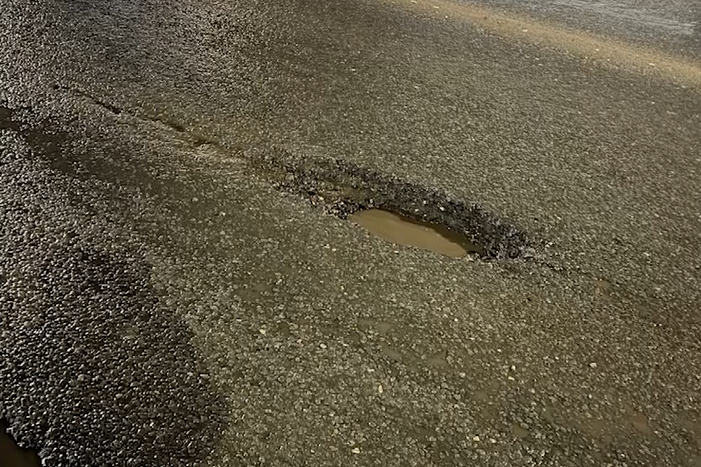 Ярославские водители пожаловались на состояние дороги на улице Труфанова