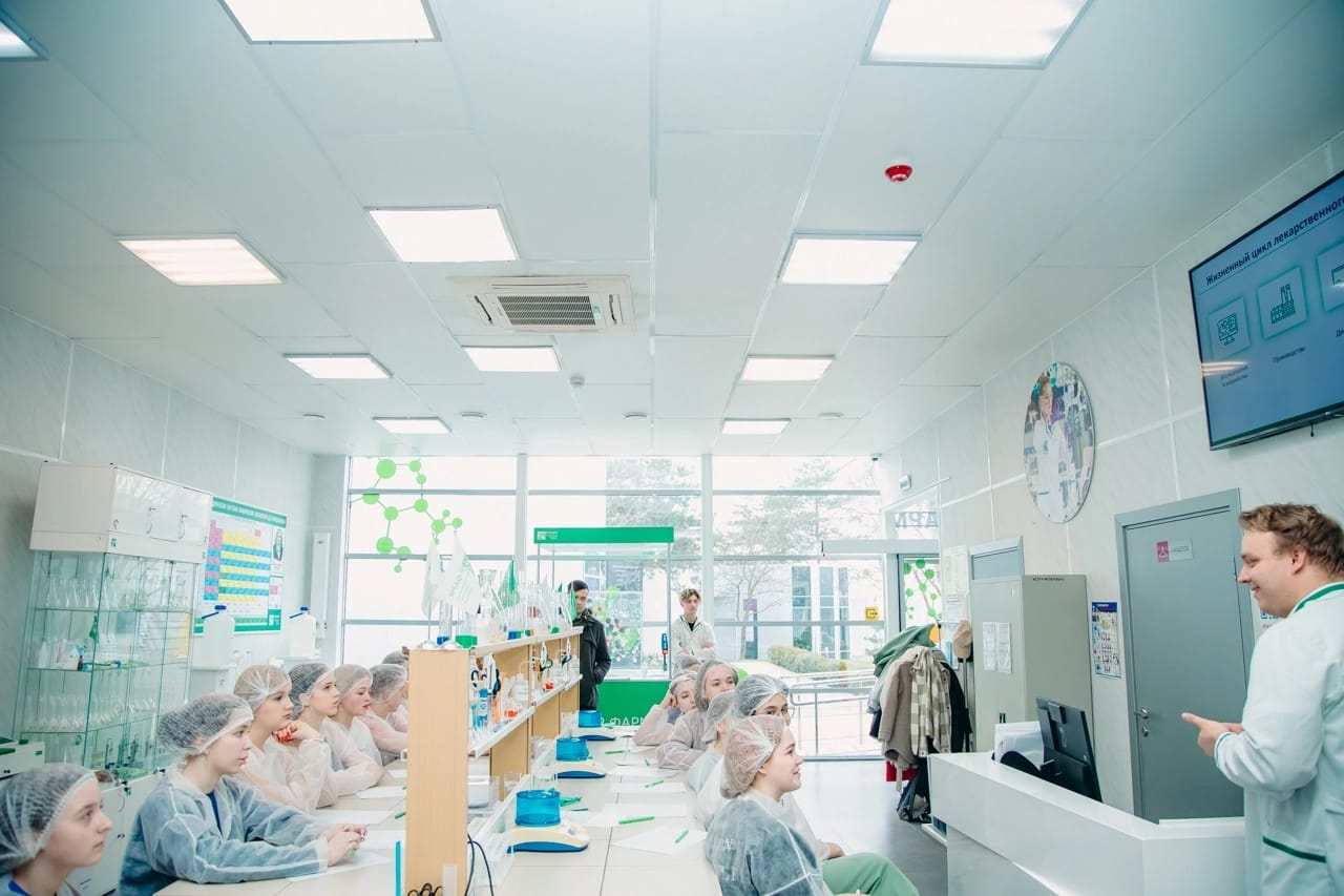 Химия и биология вошли в число популярных предметов ЕГЭ у ярославских учеников