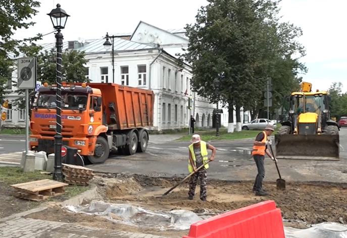 В Ростове Великом завершают создание пешеходной зоны длиной около километра