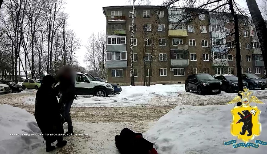 В Рыбинске мужчина напал на двух пенсионерок 